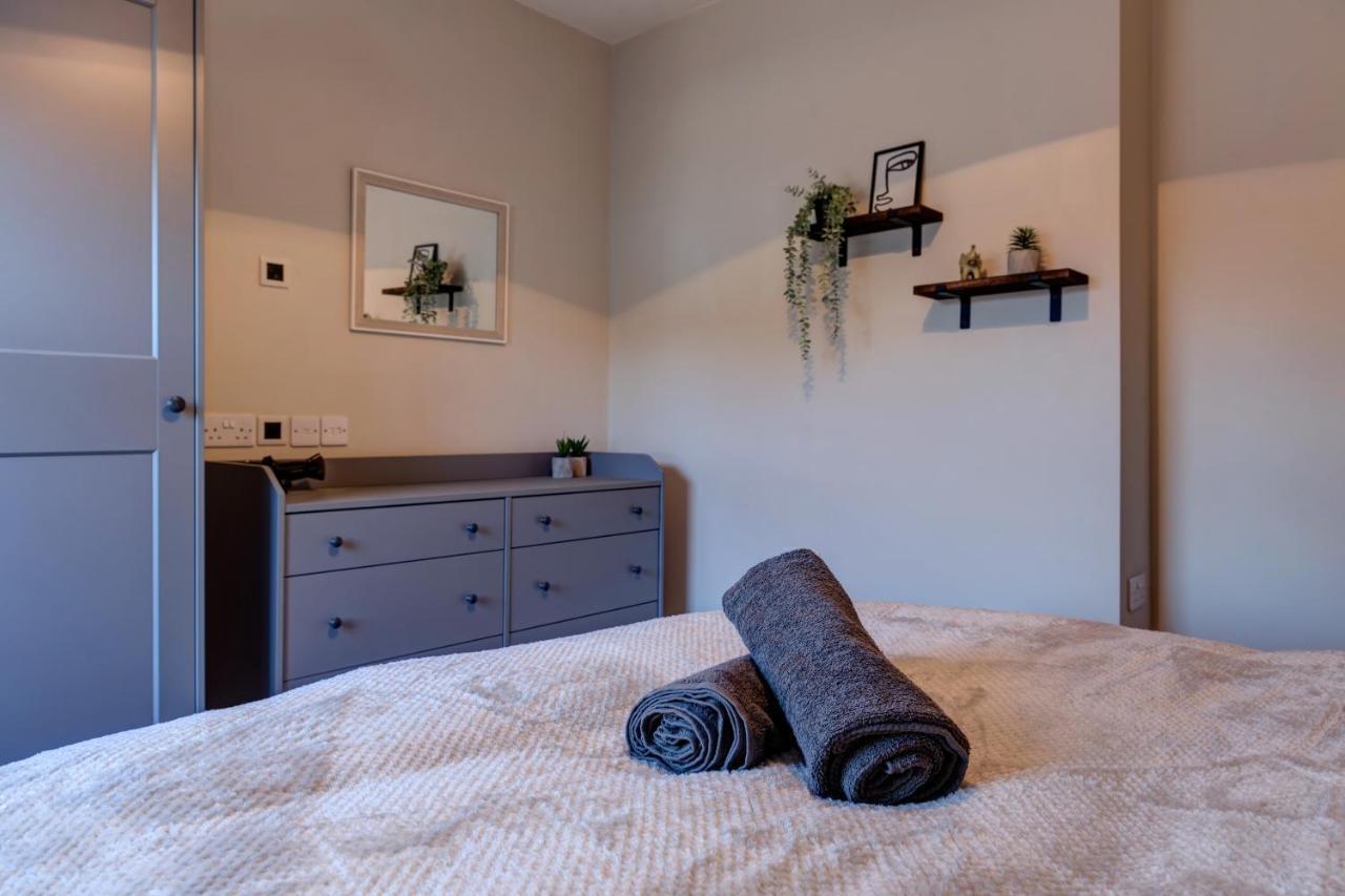 Cosy 2 Bed Home เชสเตอร์ฟิลด์ ภายนอก รูปภาพ