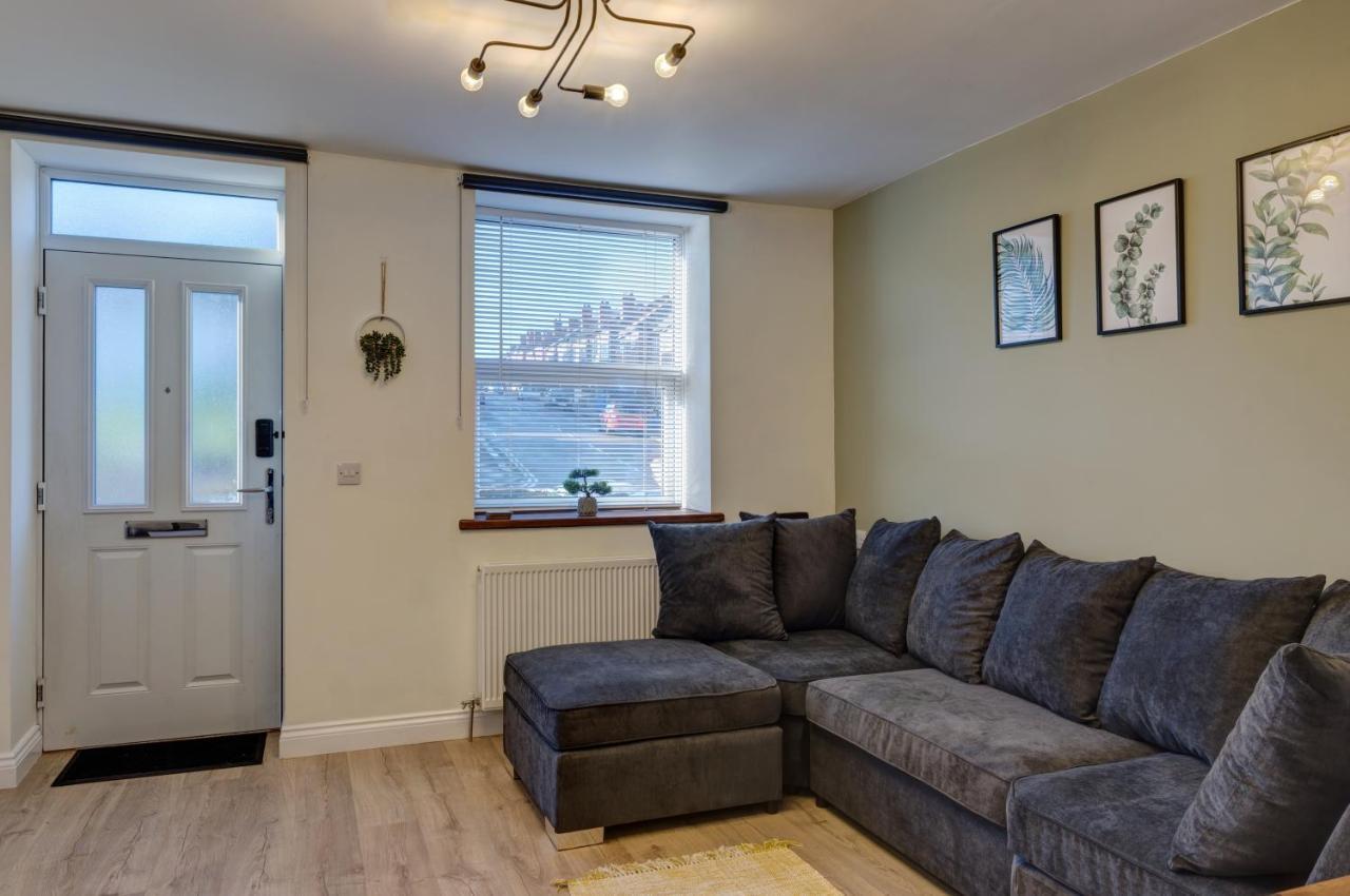 Cosy 2 Bed Home เชสเตอร์ฟิลด์ ภายนอก รูปภาพ